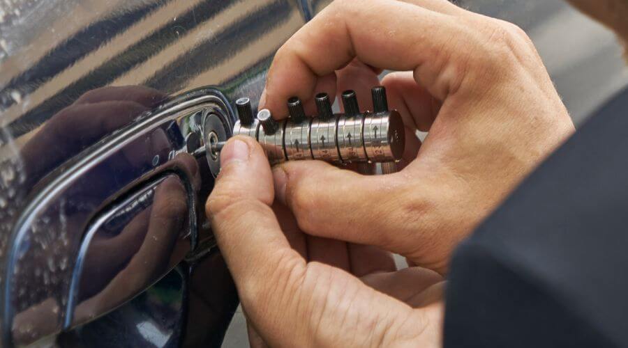 Professional New roof installation in Mesopotamia, OH